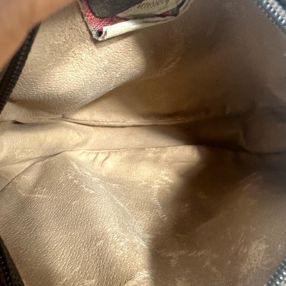 Gucci Shoulder Bag - Picture 8 of 10